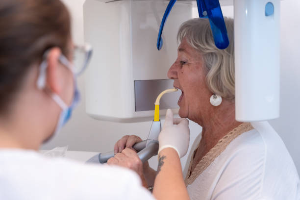 Best Emergency Dentist for Knocked-Out Tooth in Cartervle, IL
